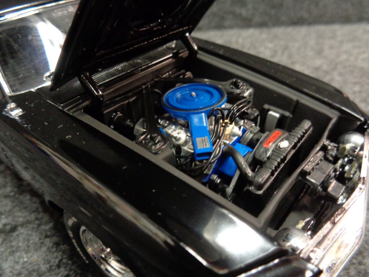 CROWN PREMIUMS 1/24 NAPA AUTO PARTS BLACK 1969 FORD MUSTANG BOSS