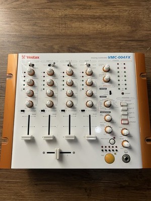 Vestax VMC-004FX 4-Kanal DJ Mixer Haupteinheit getestet funktioniert