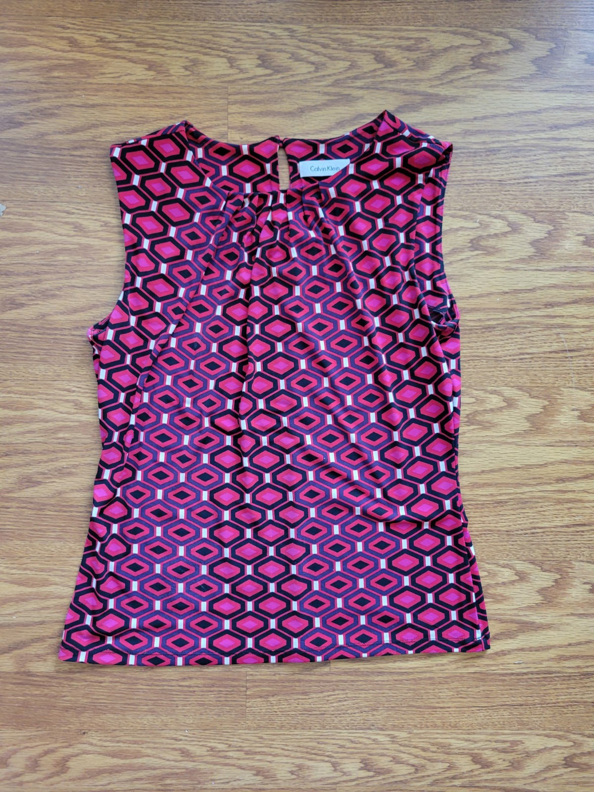 Calvin Klein Red Geometric Pattern Sleeveless She… - image 1