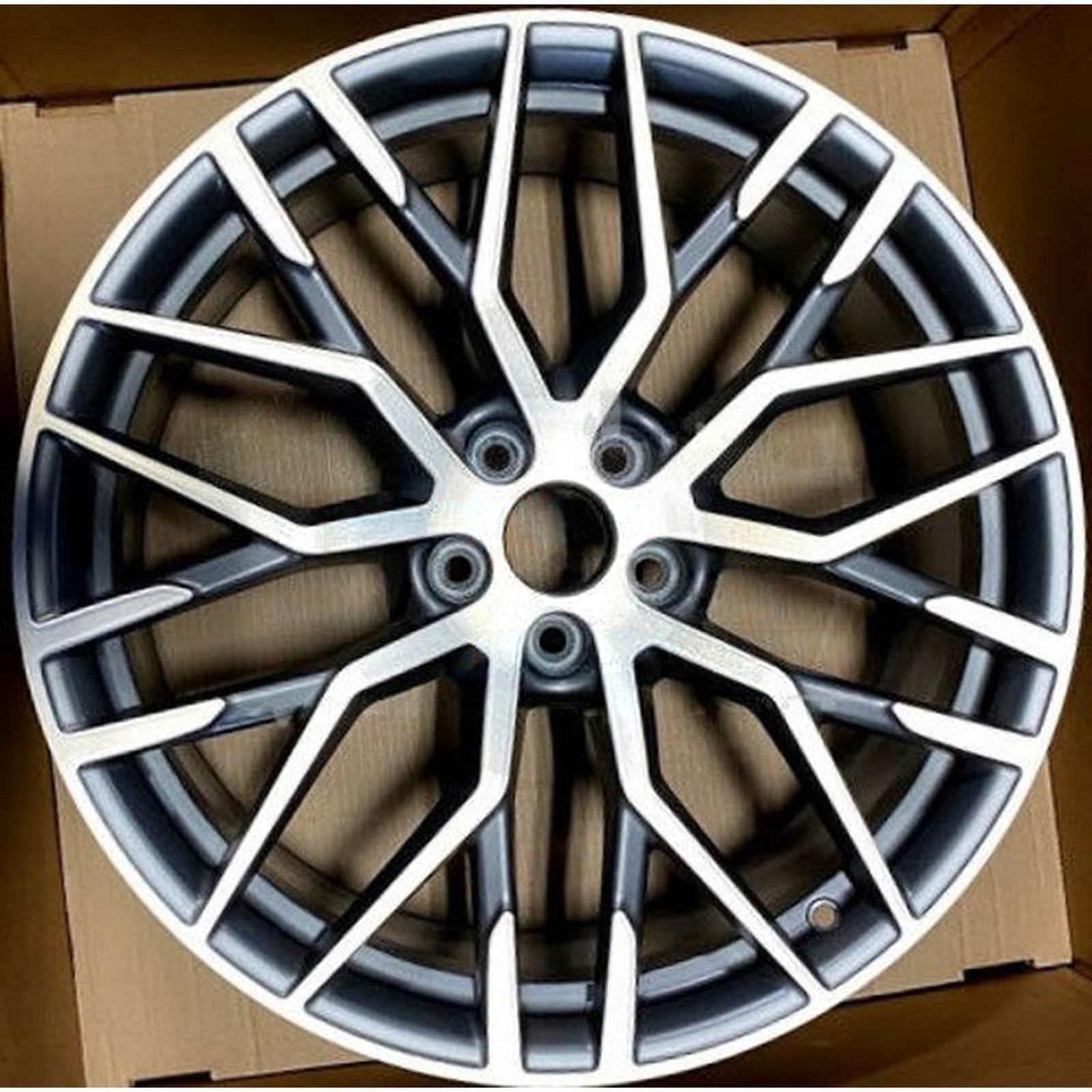 20x11 Alloy Wheel | Machined Charcoal | 10 Y Spoke | 5x112 | Fits 17-18 Audi R8