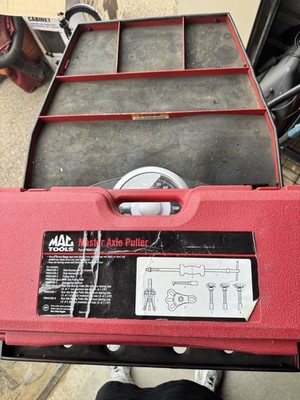 MAC Tools PMA6540A Master Axle Puller Set.