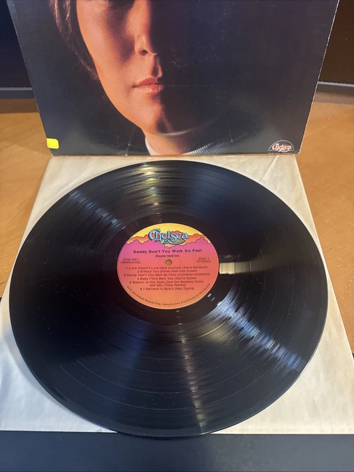 Wayne Newton Daddy Don’t You So Fast 1972 Vinyl LP Chelsea CHE-1001 B8 EX - Image 2 of 4
