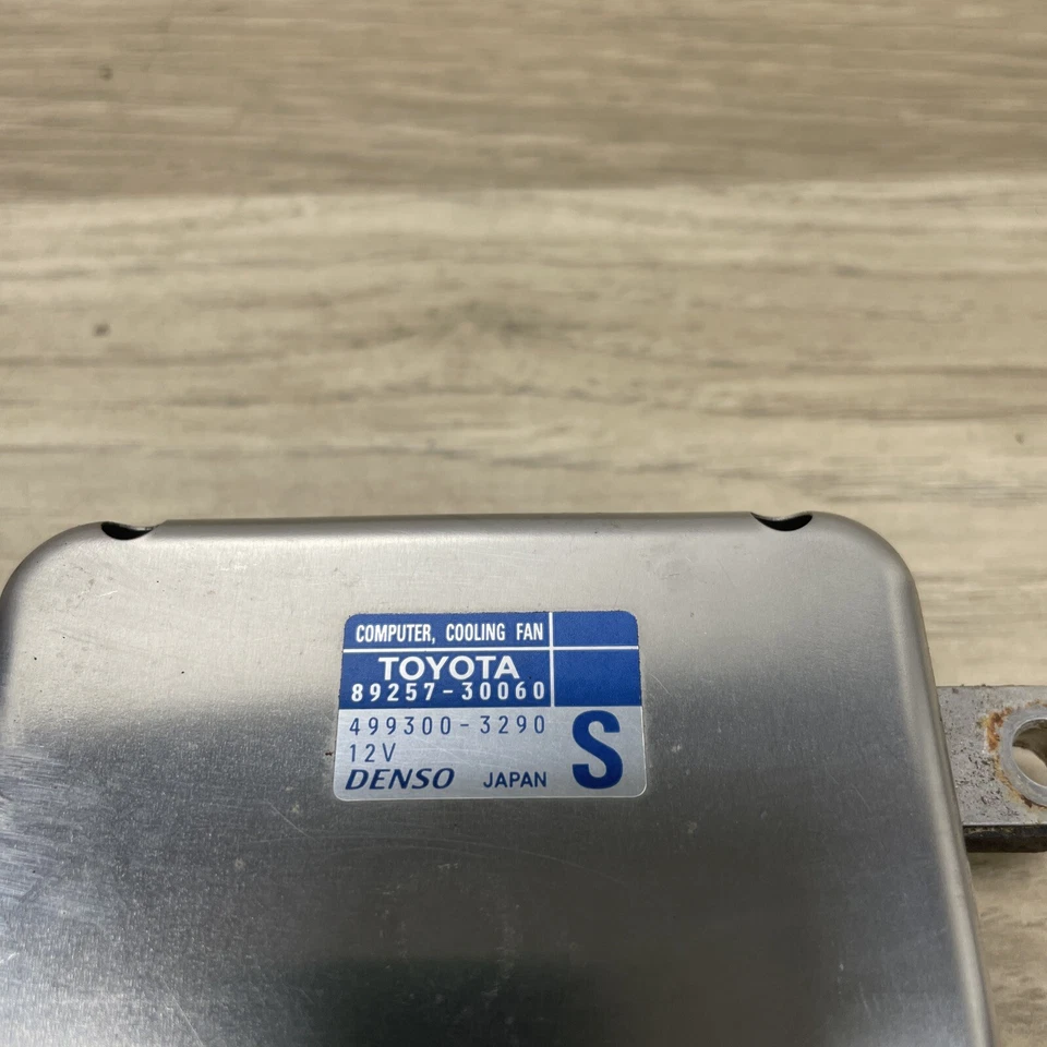 MÓDULO VENTILADOR REFRIGERACIÓN ORDENADOR TOYOTA LEXUS ES350 GS300 89257-30080 499300-3310 Foto 2 de 4
