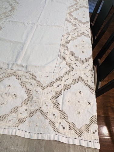 Vintage Embroidery And Crochet Linen Tablecloth In Antique White - 68 x 48 - Picture 7 of 10