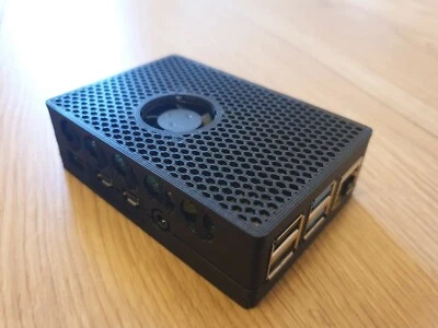 Raspberry Pi 4 Pi4 PoE+(PLUS) Hat Case Power over Ethernet Box Mount Wall / VESA