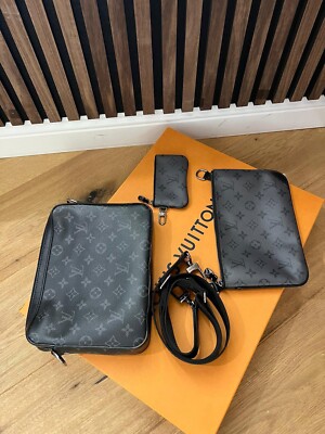 Trio Messenger Umhängetasche Louis Vuitton 