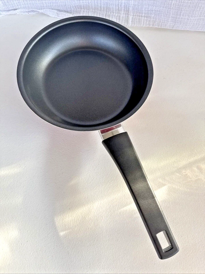 Cook's Essentials 8 In Hard-anodized Non-Stick Fry Pan Omelette Skillet Red - Image 2 of 4