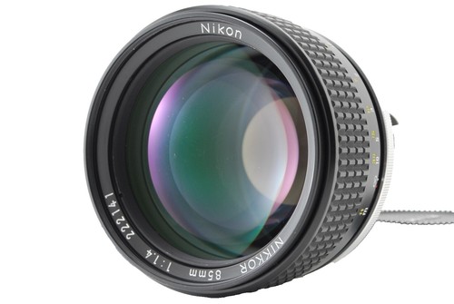 4352 Nikon Nikkor-H Auto 85mm f1.8 Manual Lens [Operating