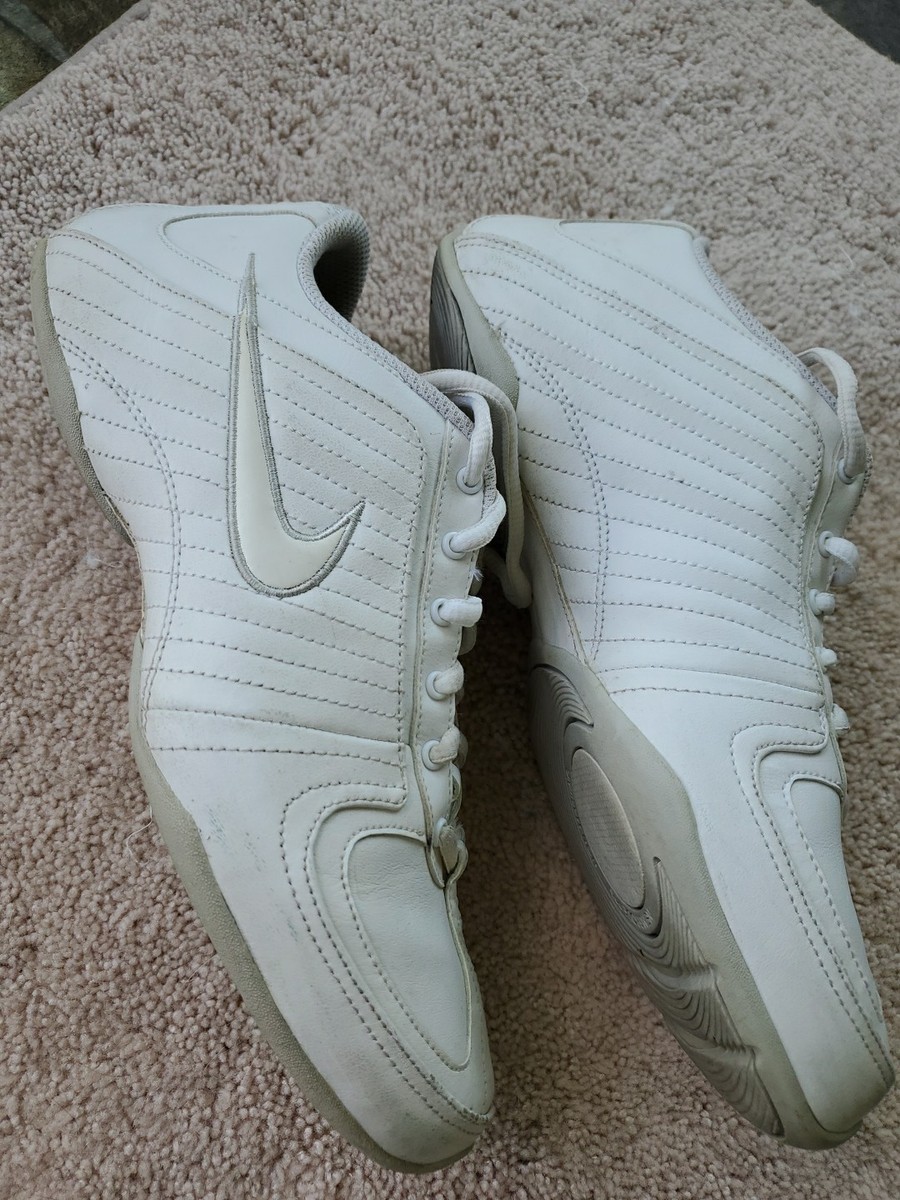 Nike Womens Musique 315757-111 White Running Shoes Sneakers Low