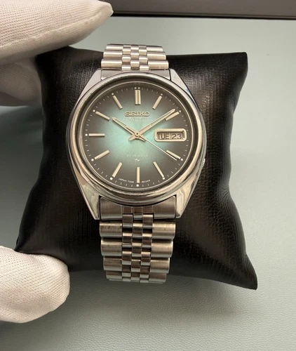 Vintage Seiko 5 Actus Automatic 21 Jewels Japan Day/Date Wrist Watch 7009-542A