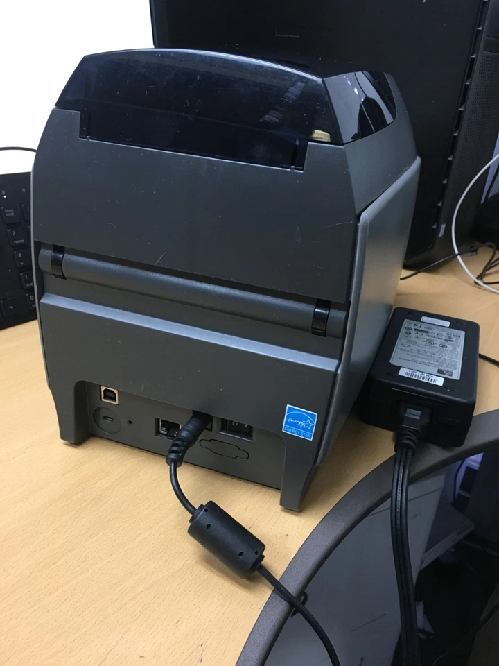 Zebra ZXP 3 Single side card Printer Z32-0000200US00 USB - Image 3 of 4