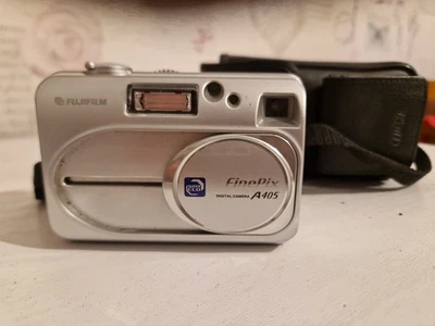 Fujifilm FinePix A Series A405 2.0MP Digital Camera - Silver