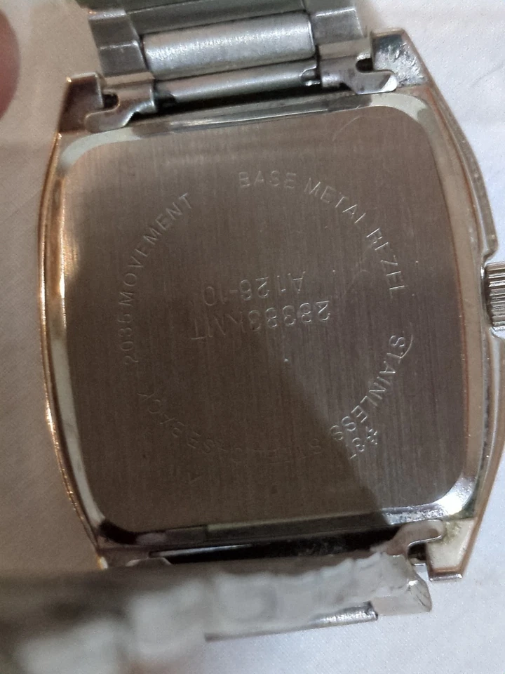 Kenneth Cole Hombre A126-10 Analógico Tono Plateado Reloj Miyota 2035 Movimiento Raro Foto 3 de 4