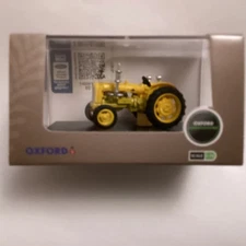 HO GAUGE 1.176 Scale OXFORD DIECAST YELLOW HIGHWAYS FORDSON TRACTOR REF 76TRAC00