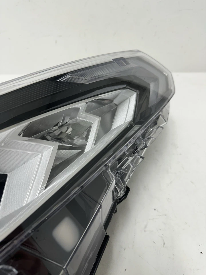 Nissan Altima 2019 2020 2021 lado derecho del pasajero faros LED OEM Foto 3 de 4