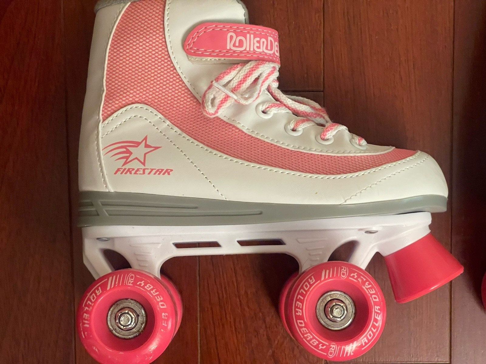 Roller Derby - Firestar- American Skate Company Girls Roller Skates - Size 2