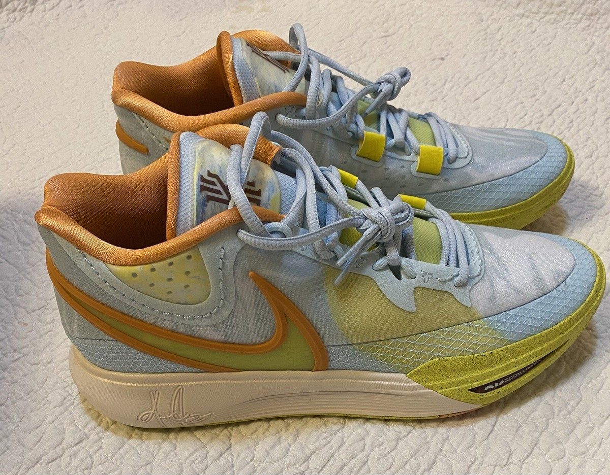 Nike Kyrie Irving Kyrie Flytrap Size 12 Sepatu Basket Nike Kyrie