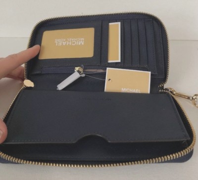 Michael Kors Jet Set Multifunction Saffiano Phone Case Wristlet  