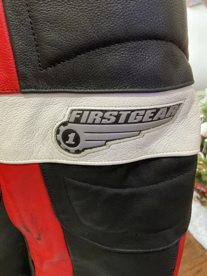 [FIRSTGEAR Armored Motorcycle Jacket] Men's Size 42 Red and Black - Leather - Image 2 of 4