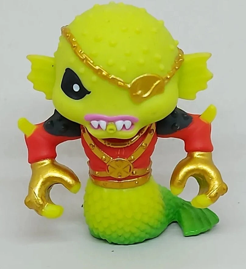 Treasure X Sunken Gold Bottle Smash Mystery Gold Puff Figure