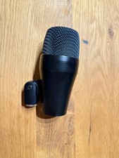 Sennheiser e902