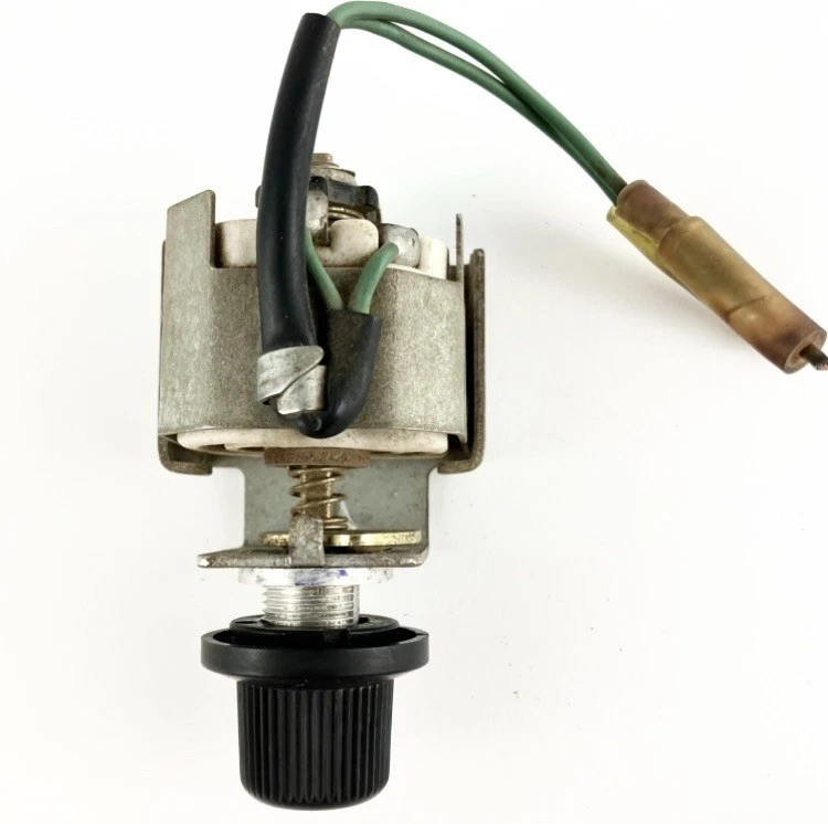 Dodge RAM D50 1988 interruptor atenuador de luz interior OEM Mitsubishi Foto 2 de 4