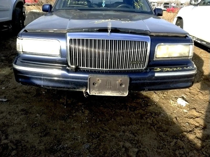 Driver Left Headlight Fits 95-97 LINCOLN & TOWN CAR 2306284 - Image 4 of 4