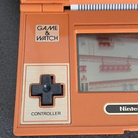 NINTENDO Donkey Kong Game and Watch in Excellent Condition (DK-52) 1982