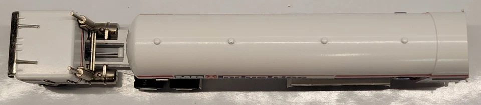 Conrad 3523 Freightliner COE Truck & Tri-Axle Trailer MG Industries Gas NOS 1:50 - Image 3 of 4