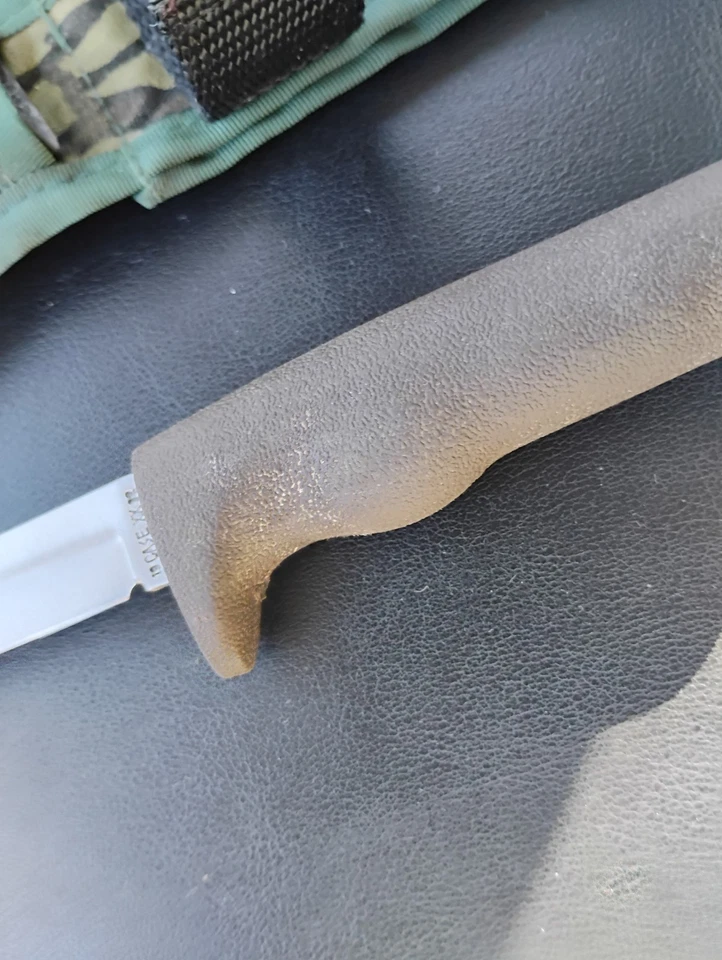 CASE XX FIXED BLADE WITHCAMO  SHEATH . 1992 FINN SS. GREAT DEAL . BID OR OFFERS - Image 4 of 4