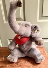 Vintage Steiff Jumbo Elephant 0520/22 1960's  Original Steiff w Bell Bib Ear Tag