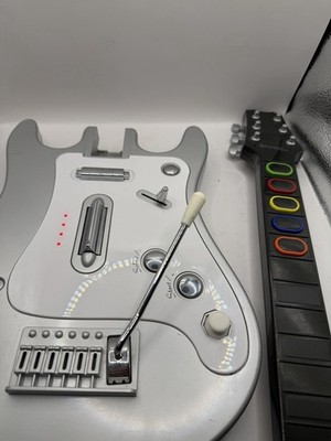 Rockstar Guitar Nintendo Wii Psyclone Essentials PSE6300 Silver Guitar