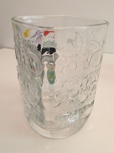 Juego completo de 4 vasos cuadrados Walt Disney 2000 Millennium McDonalds - Imagen 7 de 12