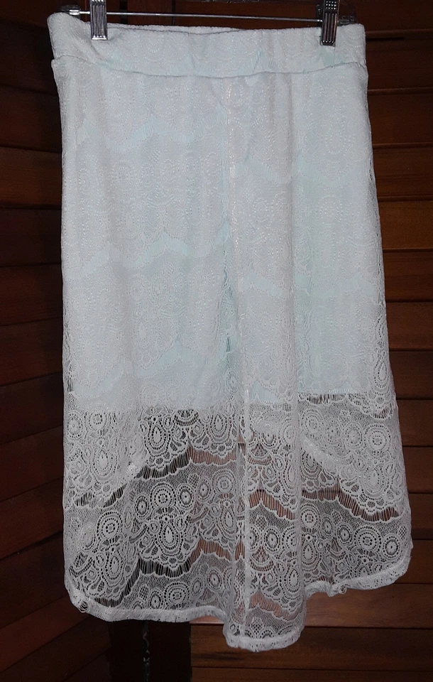 Girls skirts size 10/12 - Image 2 of 4