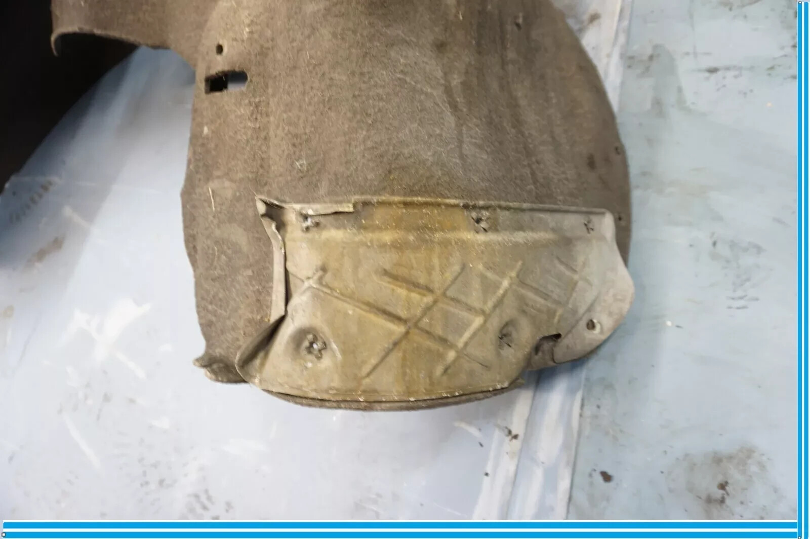 03-10 Bentley Continental GT Rear Right Side Fender Liner Splash Shield OEM