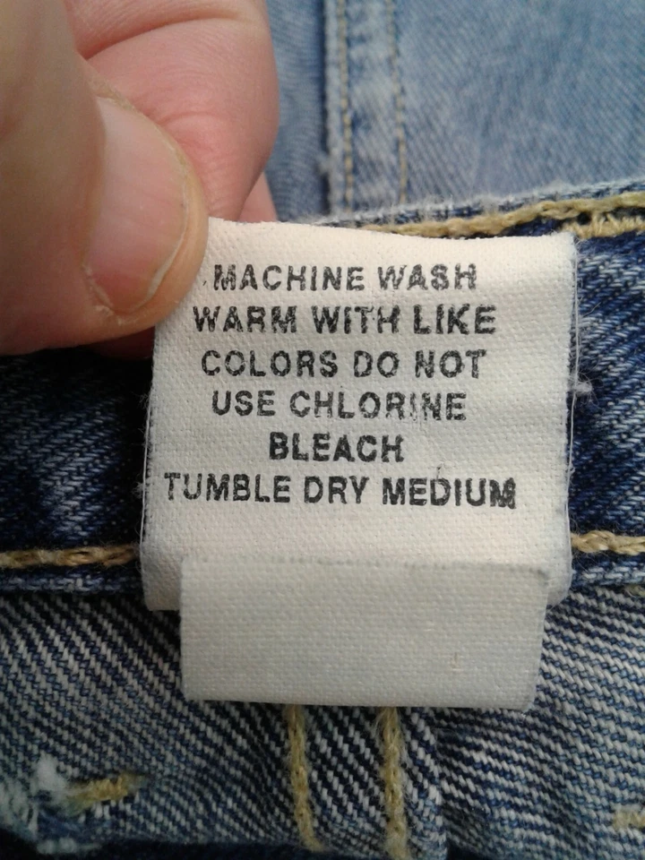 Pantalones Cortos TILT Misses/Junior Denim Cinco Bolsillos Con Dobladillos con Puños Deshilachados Talla 1R Foto 4 de 4