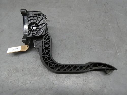 Peugeot Expert Gaspedal Gaspedal 2.0HDI 2019 - 9806607380 - Bild 1 von 6