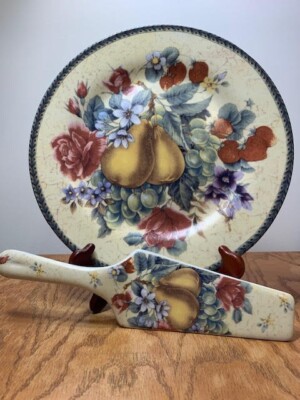 Dessert Set Ceramic Pear Fruit/Floral Holiday Plate & Matching Pie Server Glazed