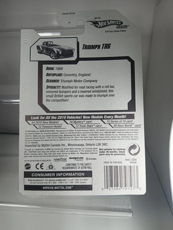 2009 Hot Wheels #33 New Models 33/42 TRIUMPH TR6 Silver & Green LOT of 2  - Image 4 of 4