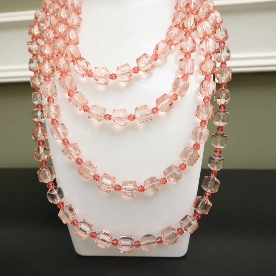 Tarina Tarantino Collar Melocotón Lucite Cubo 4 Capas Swarovski Firmado Plateado