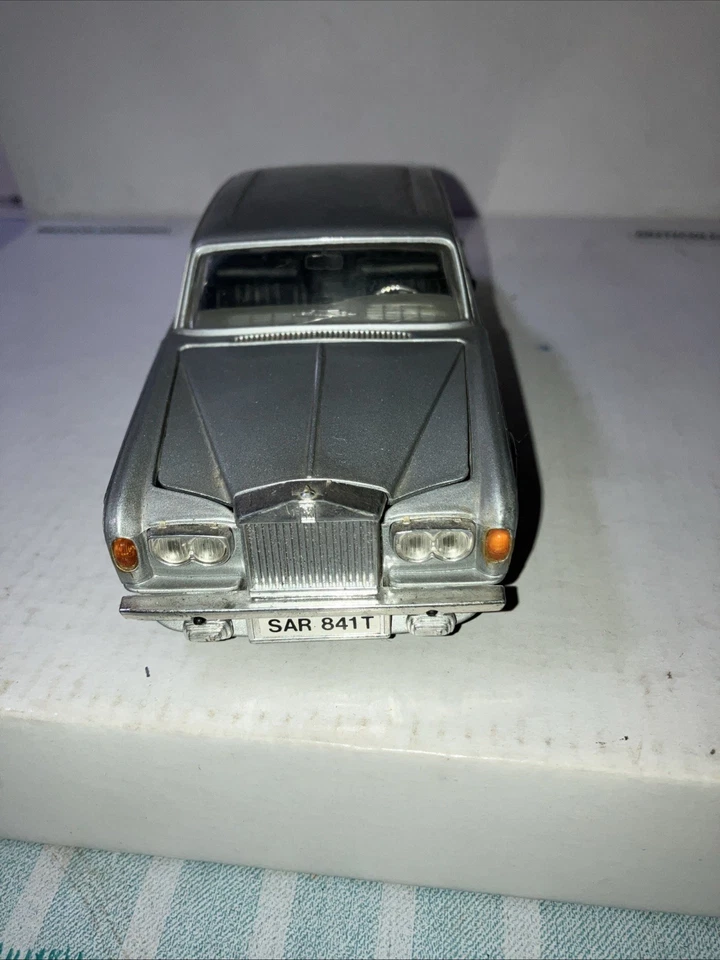 Rolls Royce Silver Shadow Burago 1/24 - Immagine 2 di 4