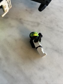 Lego Vintage Space Blacktron II #6887-Allied Avenger-100% w/fig-no manual-1991