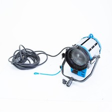 Arri Junior 1000 Plus Tungsten Fresnel Light with 5" Lens - SKU 2000997