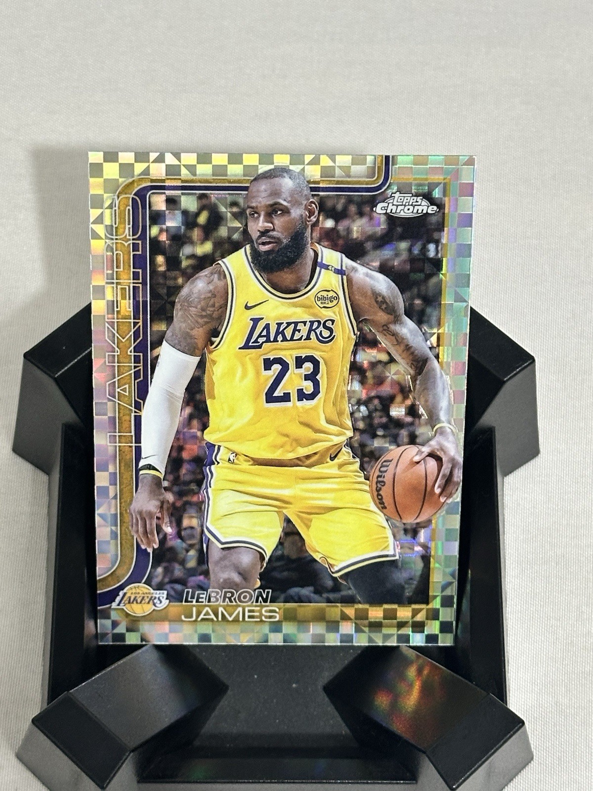 Topps 2025-26 Topps Chrome LeBron James X-Fractor #127 Los Angeles Lakers