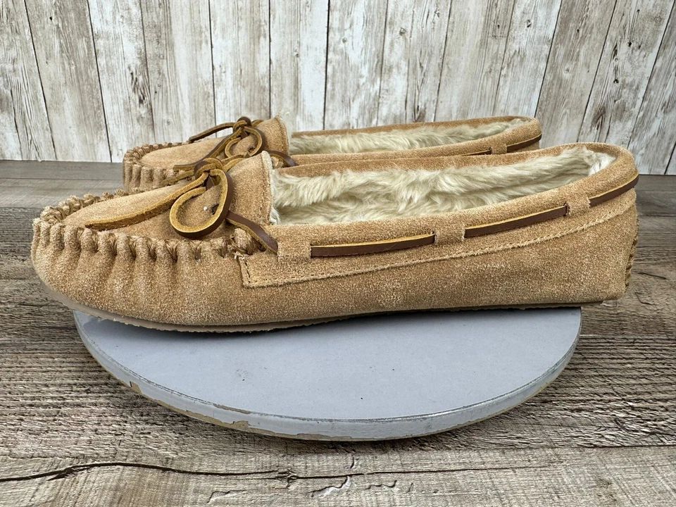 Zapatillas para mujer Minnetonka de gamuza tostada dorada suela suave de piel sintética talla 9 Foto 4 de 4