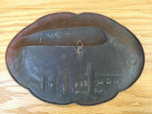 Dutch Wonderland Lancaster PA Pot Metal Pin Tray Trinkets Jewelry Souvenir VTG - Picture 3 of 6