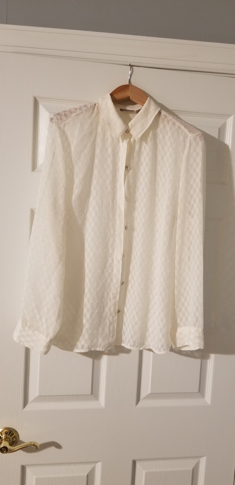 Chico's Tunic Top Beige Bl9use Long Sleeve  Button Front Polyester Size 2