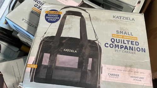 Katziela® Quilted Companion Pet Carrier - Picture 7 of 7