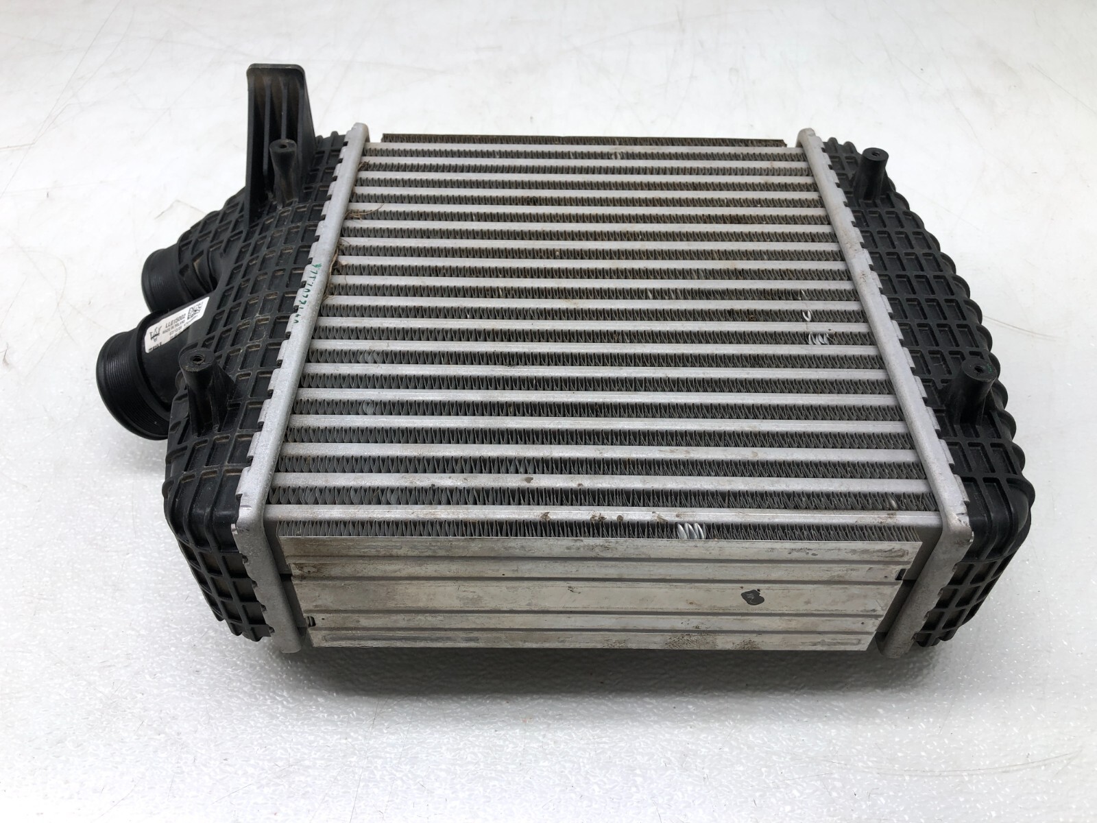 2014-2019 MASERATI GHIBLI S RIGHT PASSENGER FRONT RADIATOR INTERCOOLER OEM