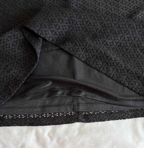 Chico's Women's Size 2(L) Black 3/4 Sleeve Lace Overlay Lined top EC - Picture 7 of 9
